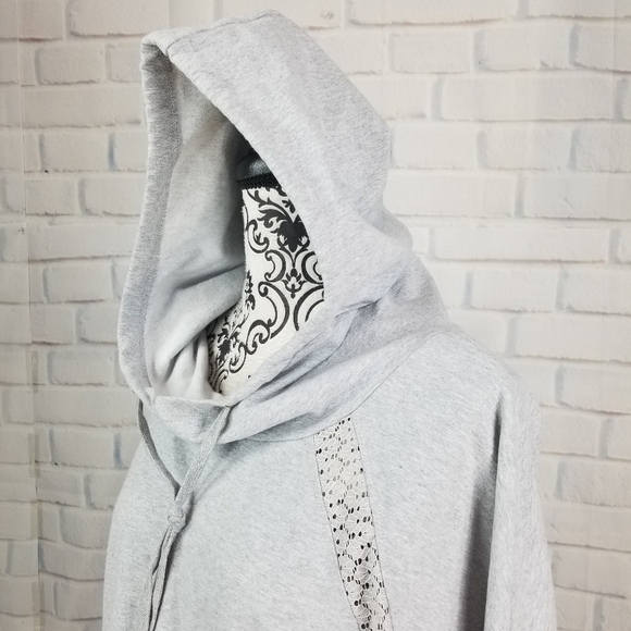 Weekend size 1x long sleeve hoodie lace inset - Picture 7 of 10